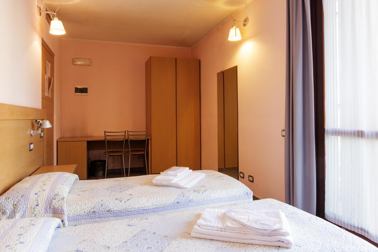 נובי ליגורה Albergo Verdi מראה חיצוני תמונה